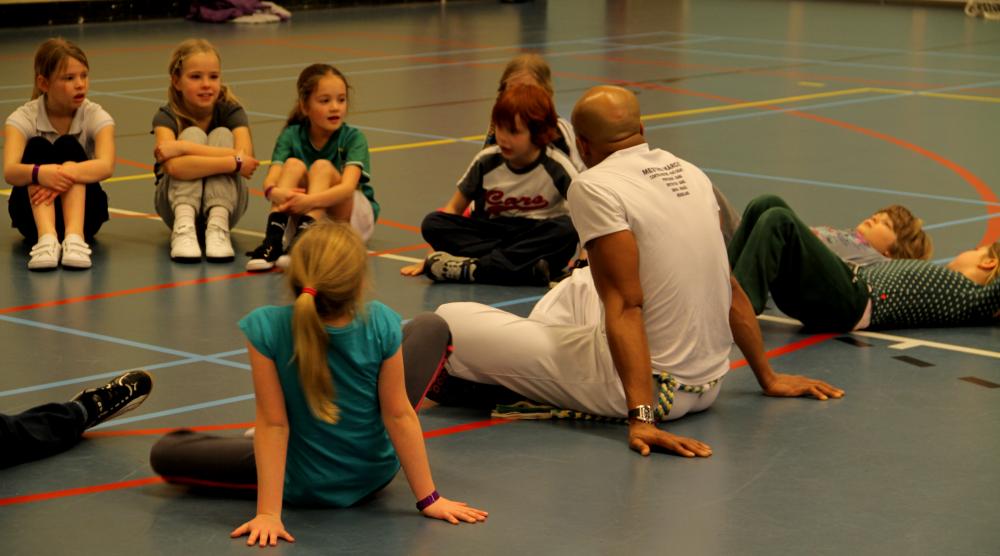 Slide 2: Workshop Capoeira